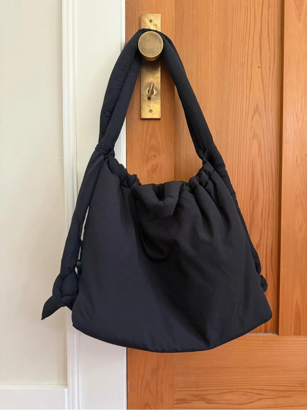 Olend Tote Bag with Knotted Strap